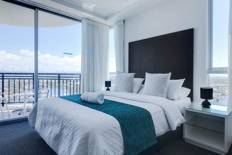 Apartment With Ocean Views - Food Delivery Shop 2