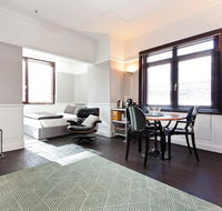 Apt - Art Deco Studio B - Food Delivery Shop