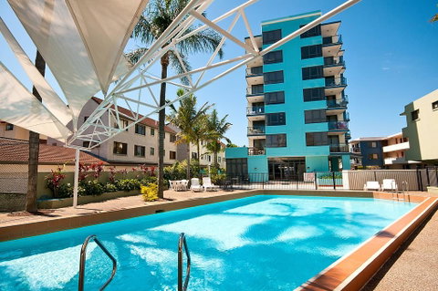 Aqualine Apartments On The Broadwater - Food Delivery Shop 0