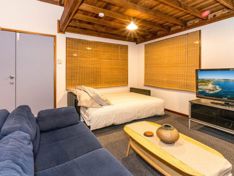 Aqualuna- Excellent Surfing Beaches. - Food Delivery Shop 2