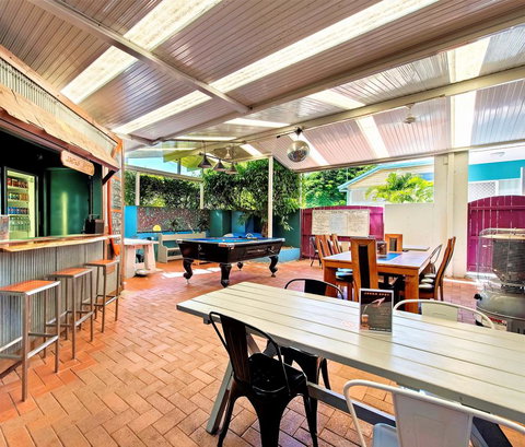 Aquarius Gold Coast - Food Delivery Shop 2