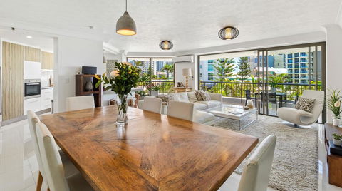 Aqueous Apartment - Food Delivery Shop 1