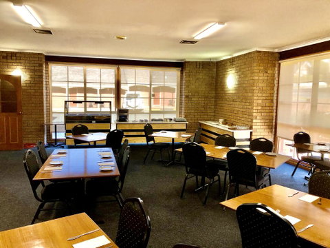 Ararat Colonial Lodge Motel - Food Delivery Shop 1