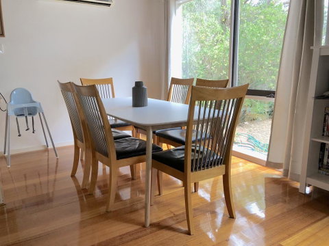 Ariel's Beach House - Food Delivery Shop 2