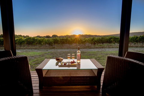 Arimia Estate Guesthouse - Food Delivery Shop 2