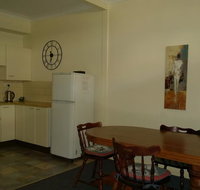 Armidale Ace Apartments - Food Delivery Shop