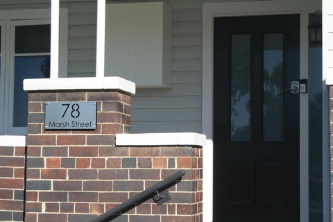 Armidale Executive Accommodation - City Centre - Food Delivery Shop 3