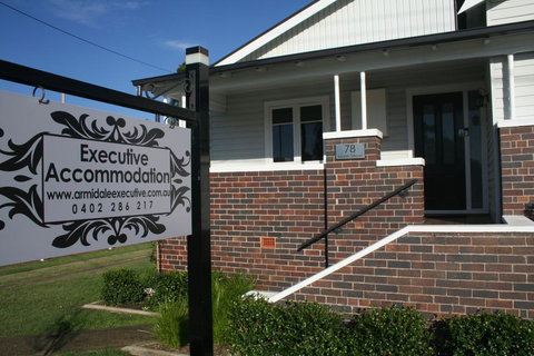 Armidale Executive Accommodation - City Centre - Food Delivery Shop 0