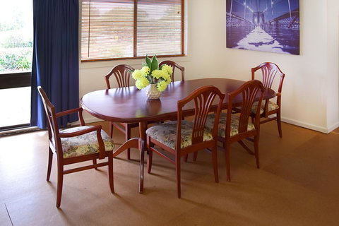 Armidale Motel - Food Delivery Shop 2