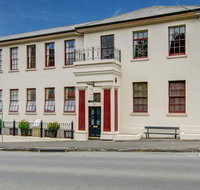 Ashcroft Apartment - Food Delivery Shop