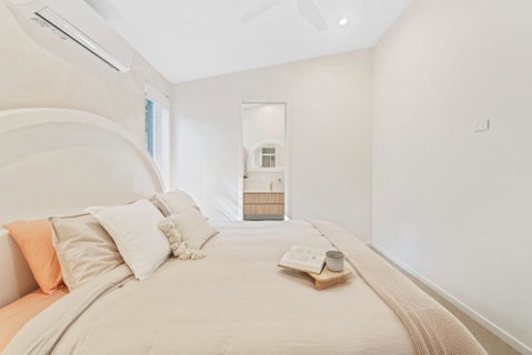 Luxurious Mediterranean-Inspired Guesthouse - Food Delivery Shop 1