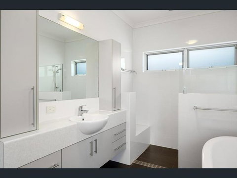 Maison De Samy Entire Swan River Bliss Australia - Food Delivery Shop 3
