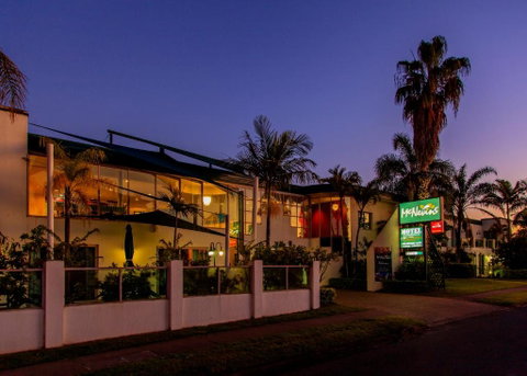 McNevins Maryborough Motel - Food Delivery Shop 2
