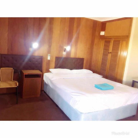 Meekatharra Hotel - Food Delivery Shop 3