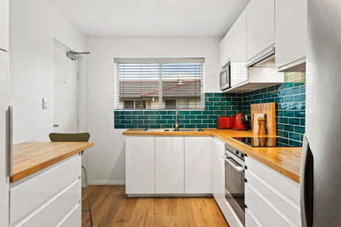 Mid-Century Morningside 2-Bed Apartment - Food Delivery Shop 1
