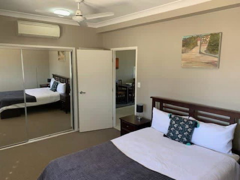 Modern Beach Apartment - Food Delivery Shop 3