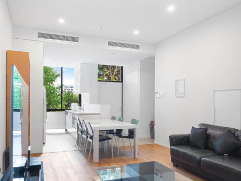 Modern Split Level 2Bed With Pool - Food Delivery Shop 0