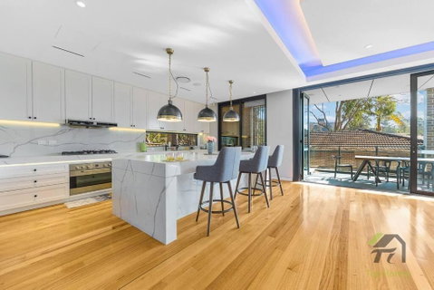 Modern Summer Palace In Epping - Food Delivery Shop 3