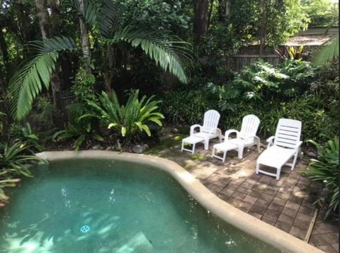 Mossman Gorge Bed And Breakfast - Food Delivery Shop 2