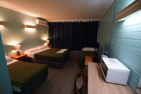 Motel Maroondah - Food Delivery Shop 2