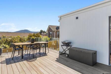 Mountain View Villa-close To Shops-10min To CBD - Food Delivery Shop 0