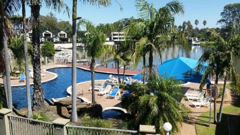 Mulwala Lakeside Apartment - Food Delivery Shop 3