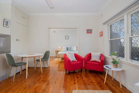 Newcastle Nook - Convenient Comforts In The CBD - Food Delivery Shop 0