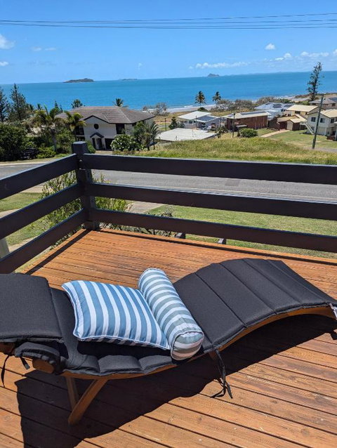 Newly Renovated With Ocean Views - Food Delivery Shop 1