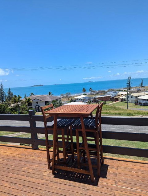 Newly Renovated With Ocean Views - Food Delivery Shop 2
