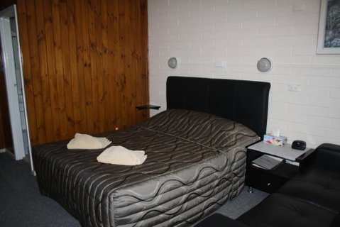 Nhill Oasis Motel - Food Delivery Shop 0