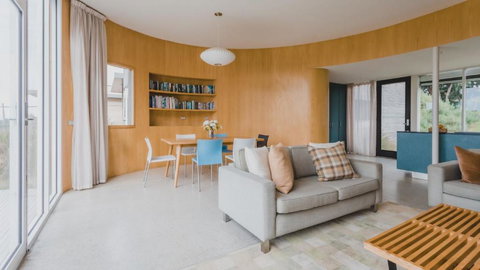 Ninth Hole - Food Delivery Shop 1