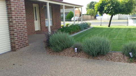 Numurkah Self Contained Apartments - The Mieklejohn - Food Delivery Shop 3