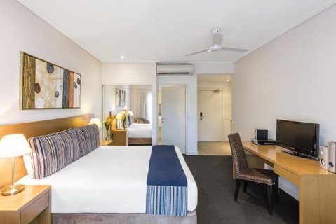 Oaks Broome Hotel - Food Delivery Shop 3
