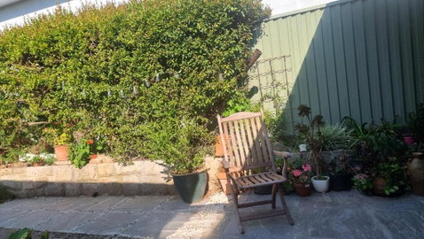 Oasis In The Heart Of Dural - Food Delivery Shop 2