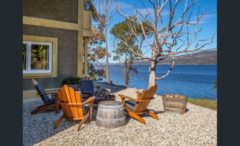 On The Huon River - Food Delivery Shop 3