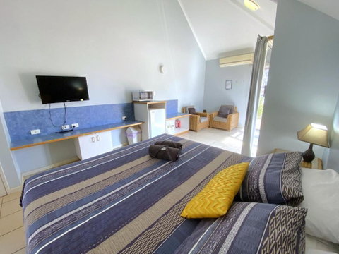 Osprey Holiday Village Unit 222 1 Bedroom - Food Delivery Shop 2