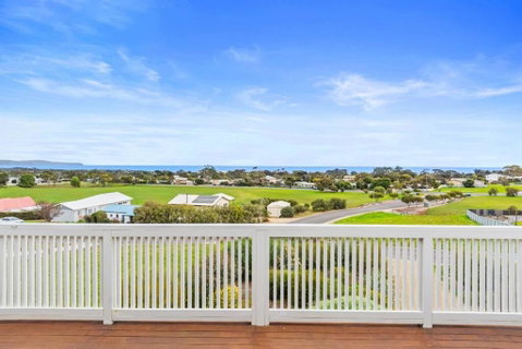 One Merino Panoramic Beach House Modern Sleeps 10 - Food Delivery Shop 3