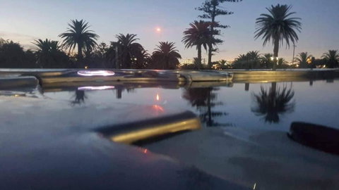 One Bedroom CBD Unit, Walk To Beaches & Cafes - Food Delivery Shop 0