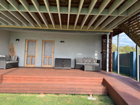 One Bedroom CBD Unit, Walk To Beaches & Cafes - Food Delivery Shop 2