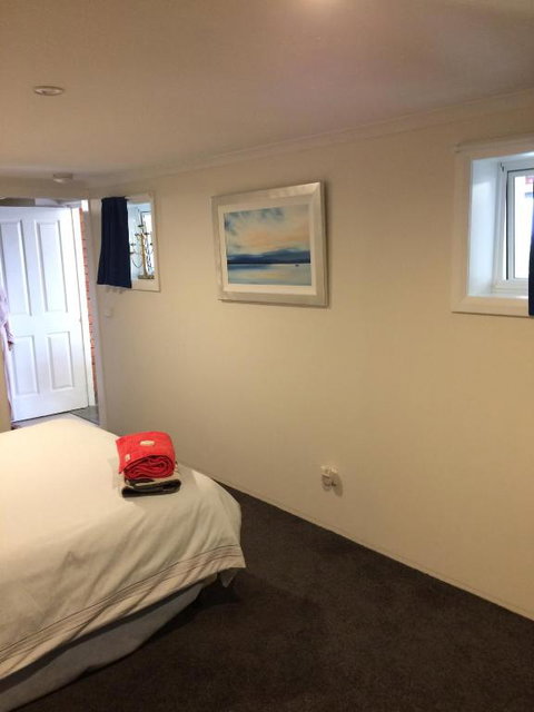 Panorama On Sorell B&B - Food Delivery Shop 3