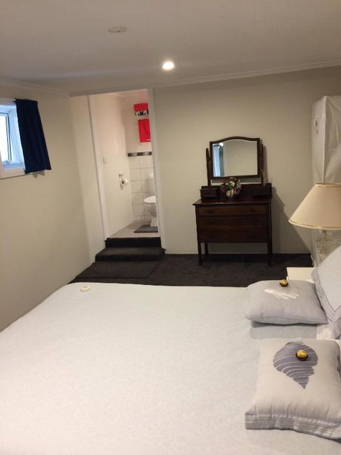 Panorama On Sorell B&B - Food Delivery Shop 2