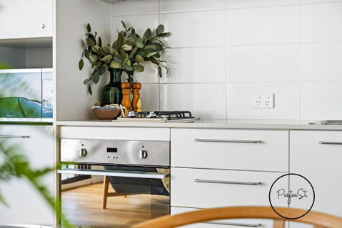 Perfect Penthouse - WiFi Included - Food Delivery Shop 2