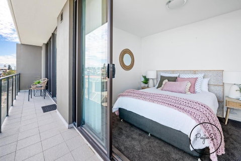 Perfect Penthouse - WiFi Included - Food Delivery Shop 0