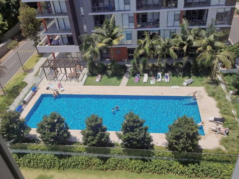 Pool View Of Marquarie Park Paradise - Food Delivery Shop 3