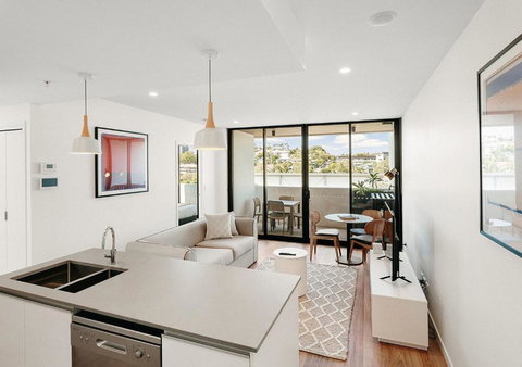 Rambla At Perry House - Food Delivery Shop 2