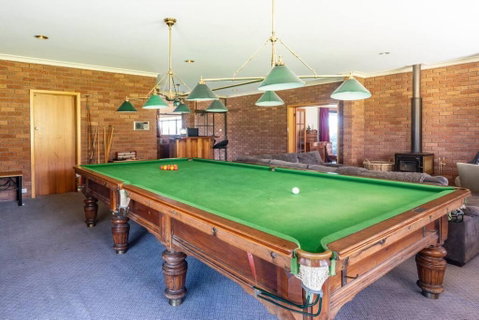 Prestigious Expansive Home With Almost Everything - Food Delivery Shop 3