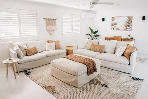 Prime Location With Pool - Walk To Coolum Beach - Food Delivery Shop 1