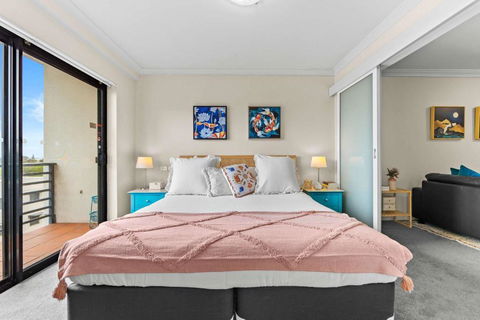 Prime Perth Apartment - Food Delivery Shop 0