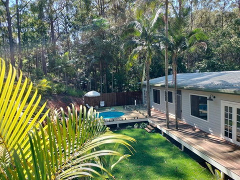 Private Bush & Beach Retreat - Food Delivery Shop 0