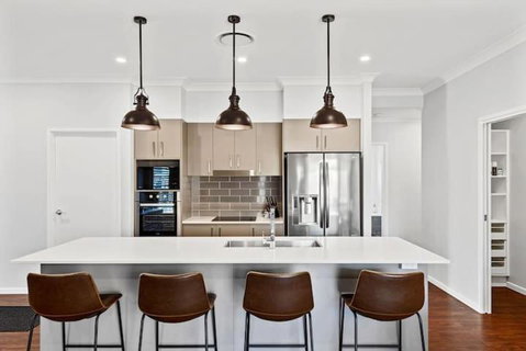 Private Mudjimba Beach Abode - Food Delivery Shop 3
